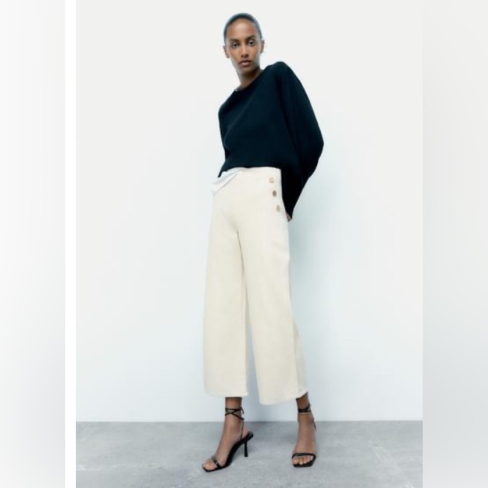 ZARA • Wide Leg Button Jeans • Sz 0